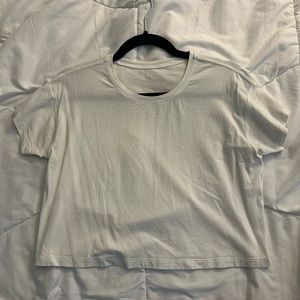 Lululemon Cates dropped tshirt